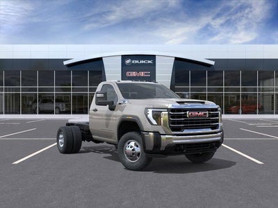 2026 GMC Sierra 3500 HD Chassis Cab Pro