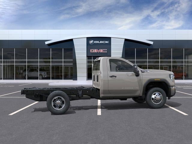 2026 GMC Sierra 3500 HD Chassis Cab Pro