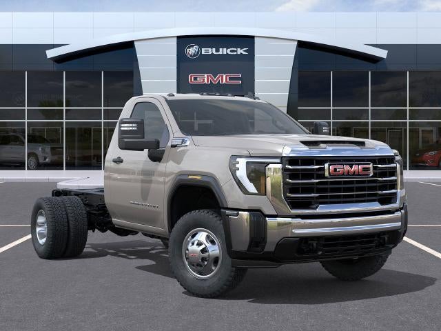 2026 GMC Sierra 3500 HD Chassis Cab Pro